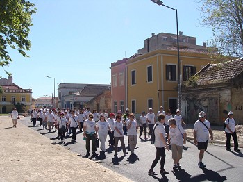 Barreiro - Caminhada «Por Abril - Traz um amigo também» União de Freguesia pretende repetir o evento em Setembro
