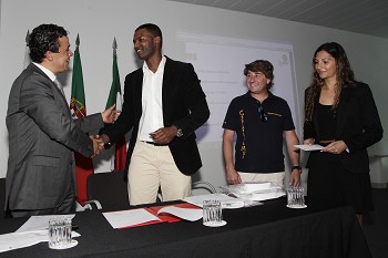 Parceria com a CaparicaMar - Almada Jaba Recordati apoia projeto Nadador Salvador Júnior