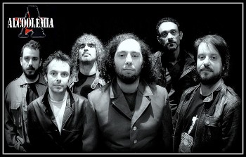 Alcoolémia 5º álbum já disponível no Itunes e nas lojas a 7 Julho Este é um álbum recheado de grandes canções e histórias