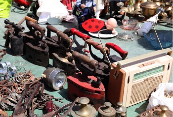 Feira de Antiguidades e Velharias na Moita