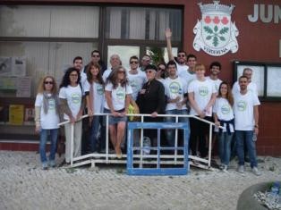 Dia Mundial da Doença de Alzheimer no Barreiro Dezenas de pessoas concentraram-se junto ao Polis em Santo André