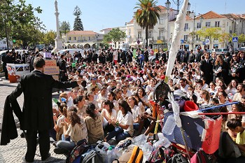 Perto de mil alunos foram recebidos pela Câmara Municipal «Sejam embaixadores de Setúbal»