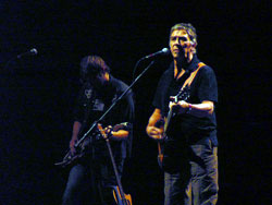 JOHN CALE NO CCB INTIMISTA, SÓNICO…..ÚNICO