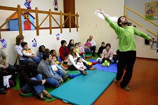 Na Moita Projecto “De Pequenino…” Música e movimento para bebés na Biblioteca