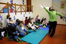 Na Biblioteca da Moita Projecto “De Pequenino…” Música e movimento para bebés