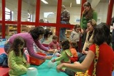 Bebeteca Municipal do Seixal Dinamiza ateliê de desenvolvimento sensorial