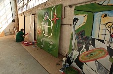 Exposição no Seixal Arte de grande formato na Estrada Nacional 10