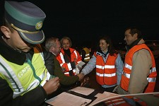 Campanha de Prevenção em Setúbal Carlos Sousa e Elisabete Jacinto pilotos do Rali Lisboa/Dakar apelaram à condução segura