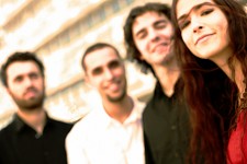 Dazkarieh em Palmela Grupo apresenta “Hemisférios” no Pinhal Novo