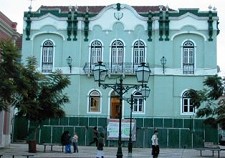 S. JOÃO no BARREIRO VELHO Artes ao vivo com as Bordadeiras da Universidade da Terceira Idade do Barreiro