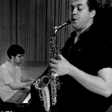 Intemporal - Temporada de Música em Setúbal Concerto do Duo XaSonaiP (saxofone e piano) no Club Setubalense com entrada gratuita