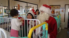 FORUM MONTIJO LEVA O PAI NATAL AO HOSPITAL