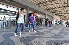 Flash mob - Manifestações espontâneas no Barreiro no âmbito do Mês da Dança a decorrer até 28 de Maio