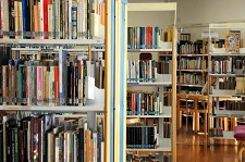 Biblioteca de Santo André em Santiago do Cacém Recebe Manuais Escolares para serem entregues a famílias carenciadas