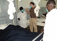 Médicos portugueses ajudam a melhorar o tratamento da dor em Moçambique