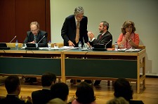 Manuais de intervenção para crianças em situações de risco «O trabalho que apresentamos hoje é apenas uma escala numa jornada que é forçoso prosseguir»