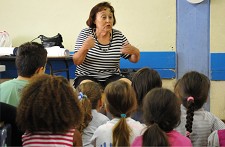 MÊS SÉNIOR NO BARREIRO VAI ÀS ESCOLAS «Vôzinho, vozinha…. Conta-me mais um conto» e Leituras Encenadas