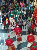 Forum Montijo desafiou todas as crianças a juntarem-se ao Avô Cantigas PAI NATAL PROMETE MUITA ANIMAÇÃO ATÉ DIA 24 DEZEMBRO