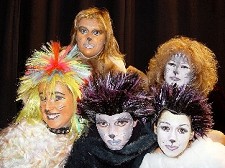 «Um Natal Entre Bigodes» em Palmela Peça de Teatro natalícia anima equipamentos culturais do concelho