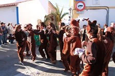 MILHARES DE PESSOAS DESFILARAM E ENCHERAM AS RUAS DE ALCÁCER DO SAL E DO TORRÃO