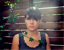 Kaki King mostra o seu lado Junior no CTE