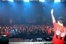 Passagem de ano em VRSA traz música, dj?s e fogo-de-artifício à praia de Monte Gordo