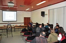 BARREIRO - BIBLIOTECA CONVIDA Jovens refletem igualdade de género nas profissões