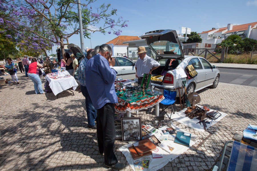 Na Marginal da Moita Feira «Abra a Bagageira»