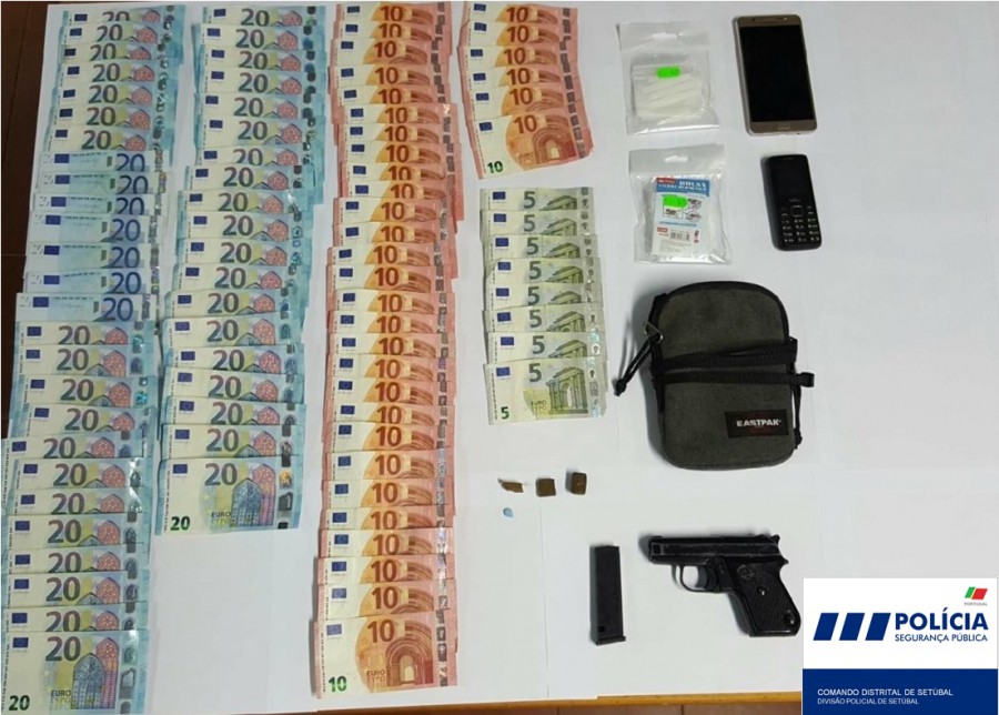 Casos de Polícia na Península de Setúbal No Barreiro detidos dois indivíduos pela prática de roubo de uma bicicleta
