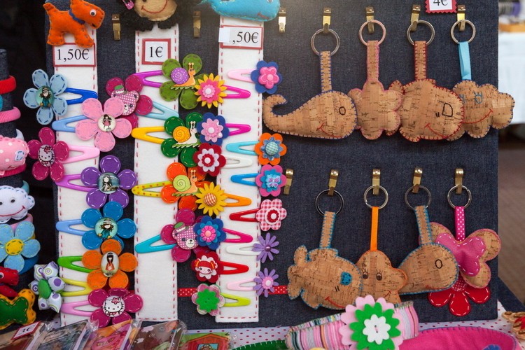 No Mercado Municipal da Moita Feira de Artesanato «Artes e Talentos»