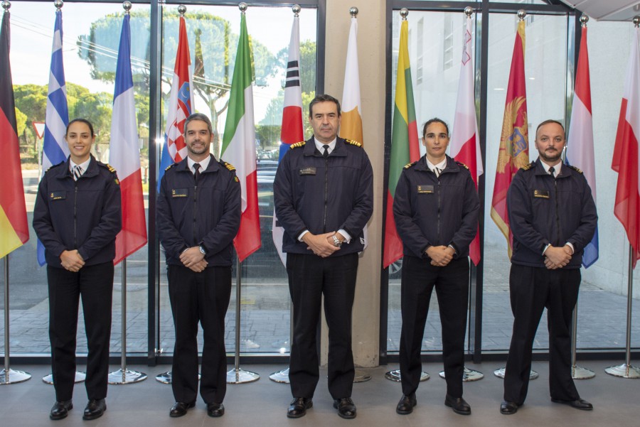 Marinha Portuguesa vai comandar Força Naval Europeia no Corno de África Militares vão estar embarcados num navio da Armada Espanhola