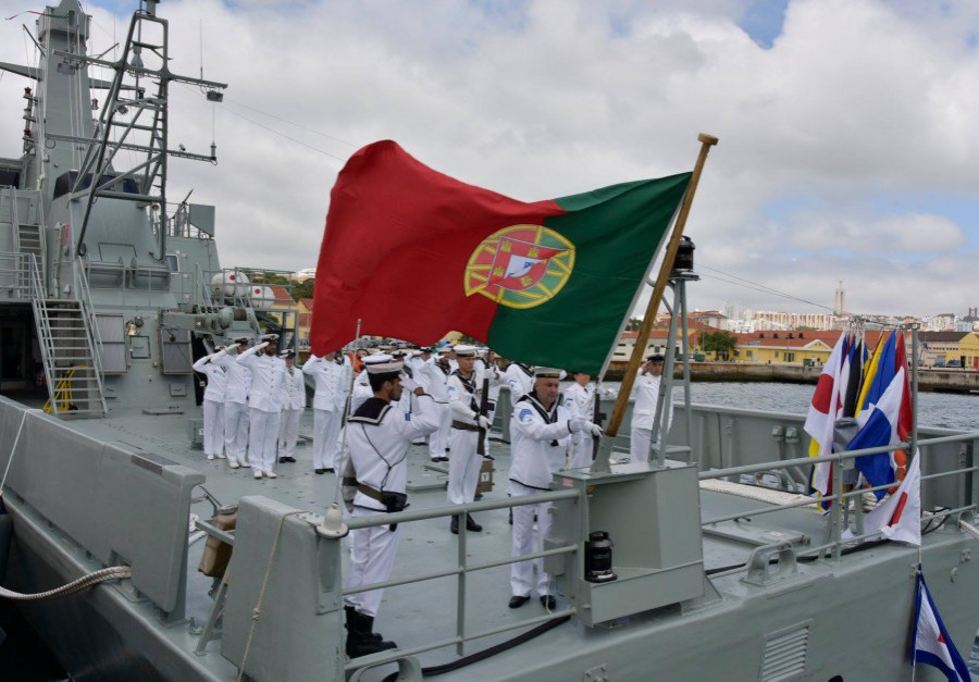 Maior exercício naval em Portugal envolve mais de 2 mil militares Proporcionar às forças navais e aéreas seus elevados padrões de prontidão
