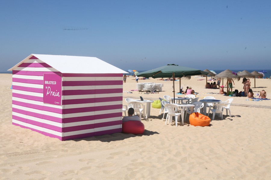 Grândola - Bibliotecas com vista para o mar Nas Praias de Carvalhal e Melides disponibilizados gratuitamente jornais