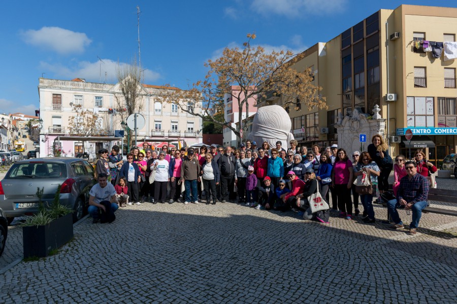 Mais de uma centena de pessoas participaram em Setúbal Numa caminhada Dia Internacional da Mulher . Solidariedade com o povo venezuelano. A igualdade está contemplada na lei, mas na prática não é cumprida