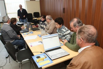 Palmela - «Clique sem Idade» Curso dota população 55+ de noções básicas de informática