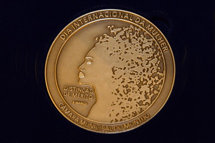 Montijo - Comemorações Dia Internacional da Mulher Momento alto a Cerimónia de Entrega de Medalhas de Distinção de Mérito Municipal