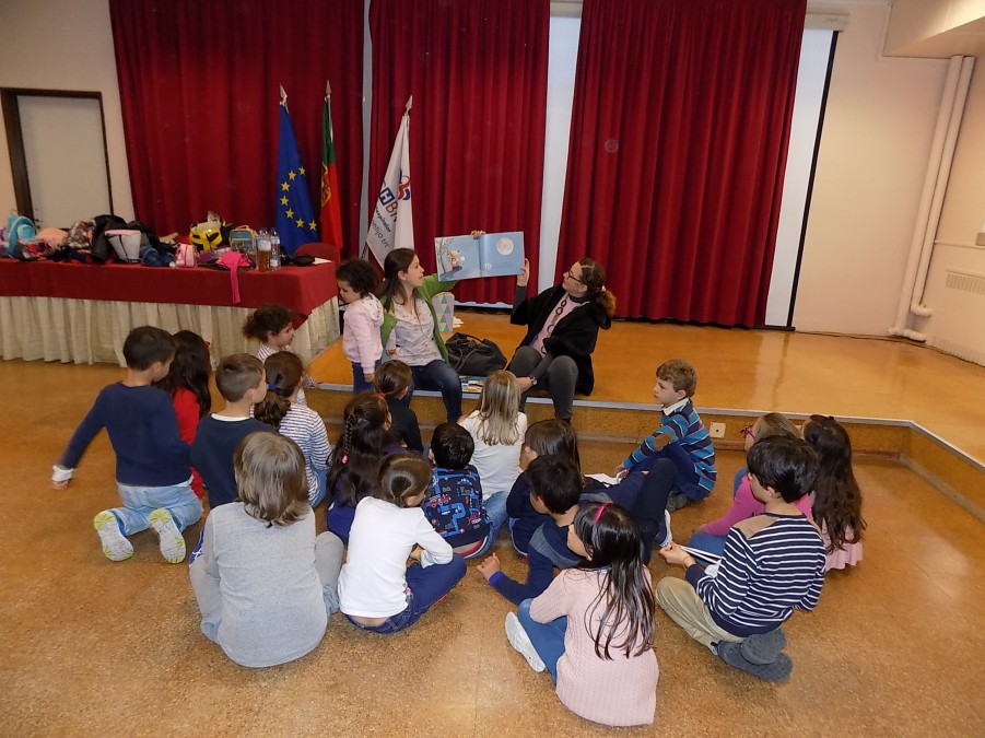 Centro Hospitalar Barreiro Montijo Brincadeiras da Páscoa animam filhos dos funcionários