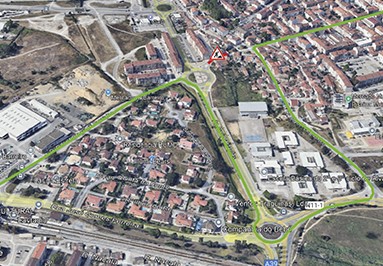 BARREIRO - Manutenção das redes de abastecimento de água e saneamento Trânsito cortado na entrada do Lavradio pela passagem estreita