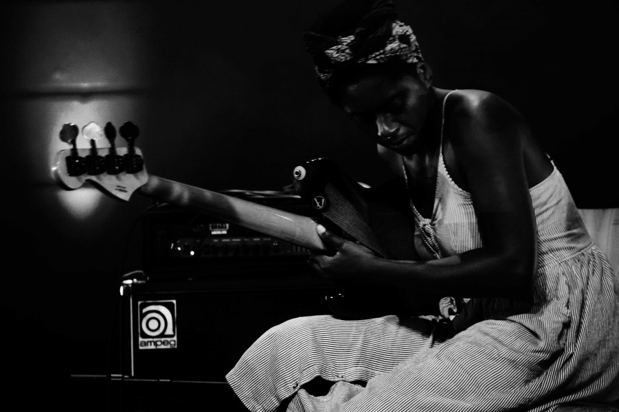 Jazz, música electrónica e improvisação em várias salas do Barreiro Humanization 4tet, Clothilde ou Farida Amadou são nomes em destaque na programação da OUT.RA para Março e Abril