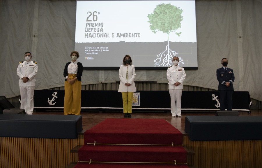 Almada - Direção de Faróis recebe prémio de Defesa Nacional e Ambiente pela proteção e defesa da Reserva Natural das Ilhas Selvagens