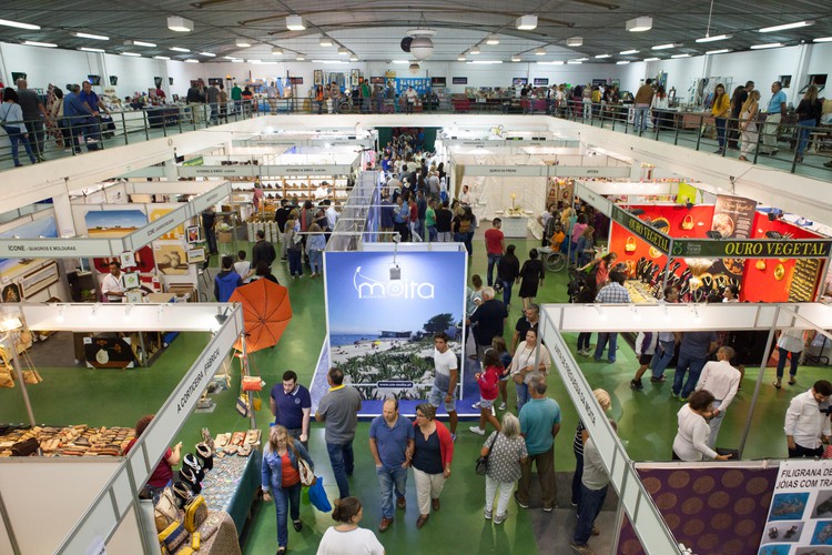 Feira Comercial e Industrial no Pavilhão de Exposições da Moita FECI - 25 anos a promover diferentes atividades económicas