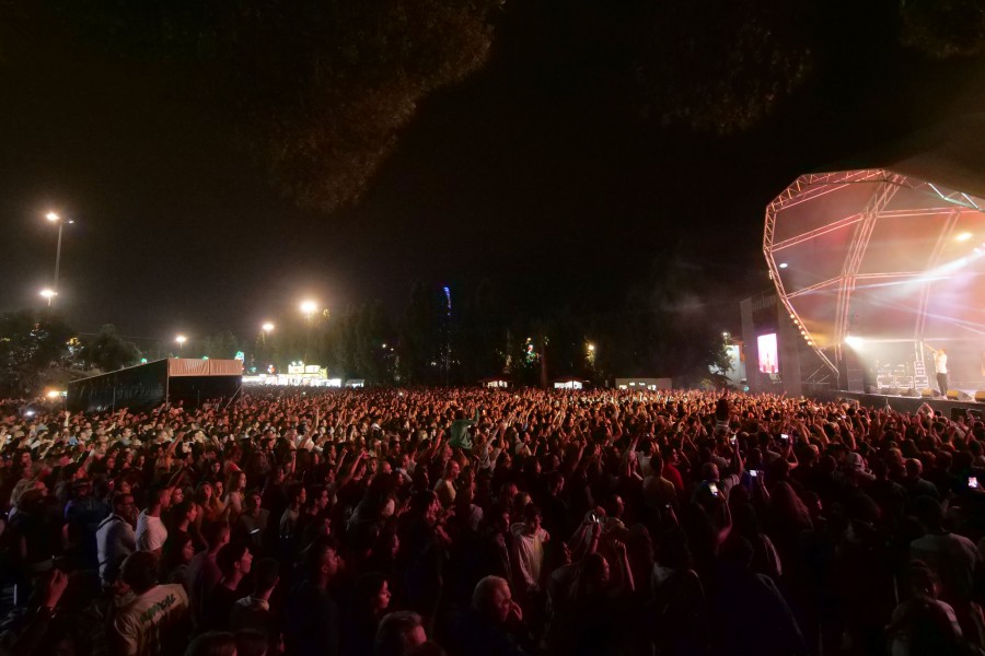 Mais de 100 mil visitantes à Feira de Sant’Iago em Setúbal A noite de quarta-feira foi a mais concorrida