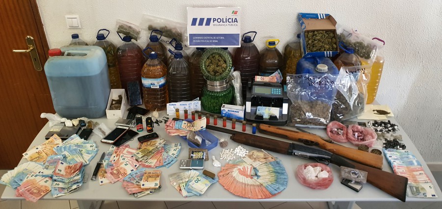 Nos concelhos do Seixal, Moita e Amadora 14 Detidos no âmbito de uma Operação de Combate ao Tráfico de Droga