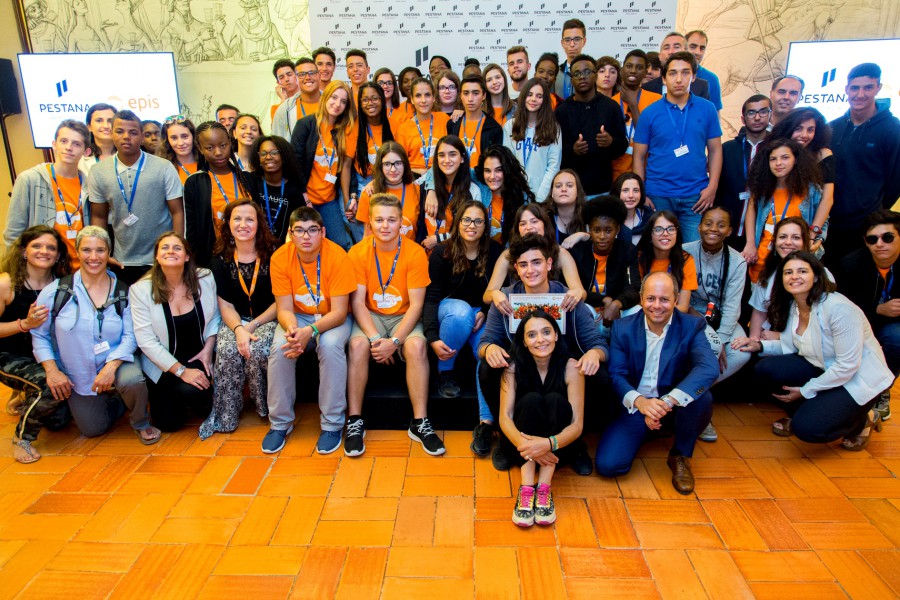 Visita à Pestana Pousada de Palmela Permitiu aos jovens conhecer de perto os diferentes profissionais