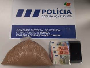 Em Setúbal foi detida uma jovem por tráfico de heroína Apreendida uma quantidade total correspondente a 12344 doses.