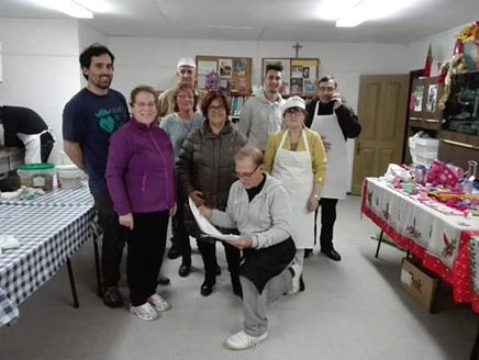 Barreiro - Apoio alimentar realizado na Paróquia de Palhais/Santo António. «Ajuda Alimentar» foi o nome que demos a este projeto.