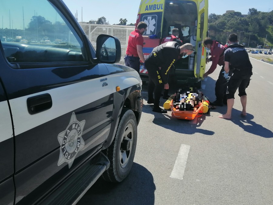 Numa zona de ravina em Sesimbra Resgatado homem que sofreu queda acidental