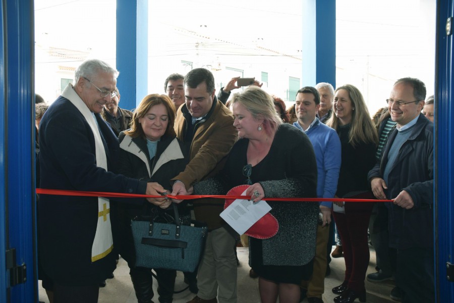 Bispo de Setúbal, D. José de Ornelas, inaugura JI «O Papagaio» Nuno Canta mostrou-se orgulhoso pela obra realizada pelo Centro Paroquial do Montijo