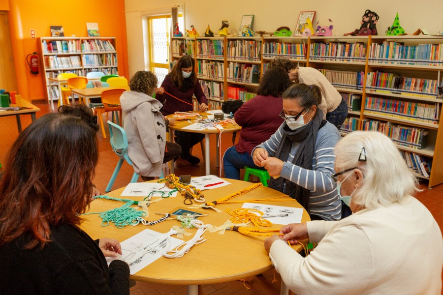 Iniciação ao Macramé na Biblioteca do Vale da Amoreira - Moita Workshop é de participação gratuita e visa ensinar as técnicas básicas