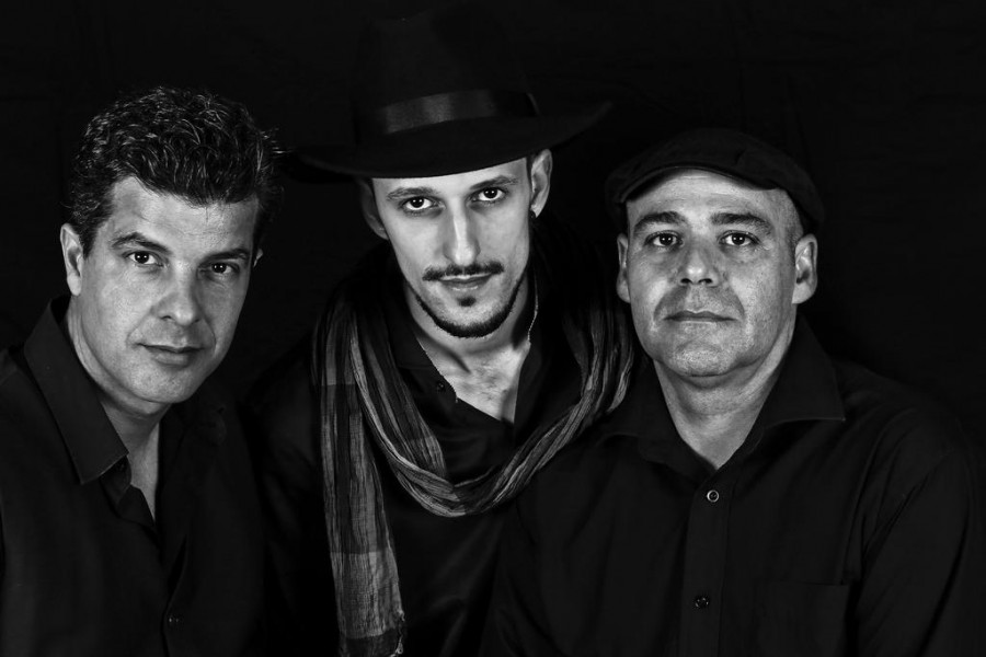 Na Baixa da Banheira - Moita Midnight Club Blues Band em mais uma Blues Nights by BBF